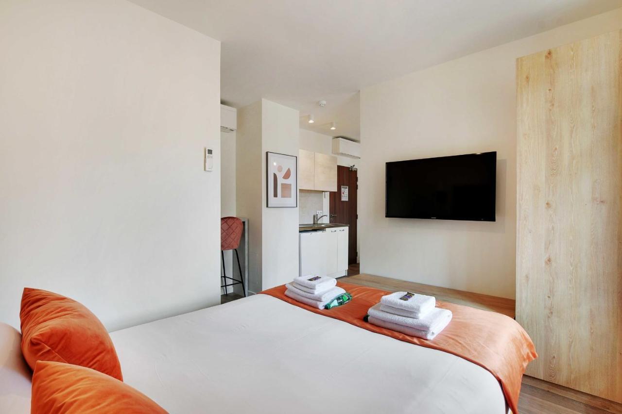 Residence Jules Levallois-Perret Esterno foto